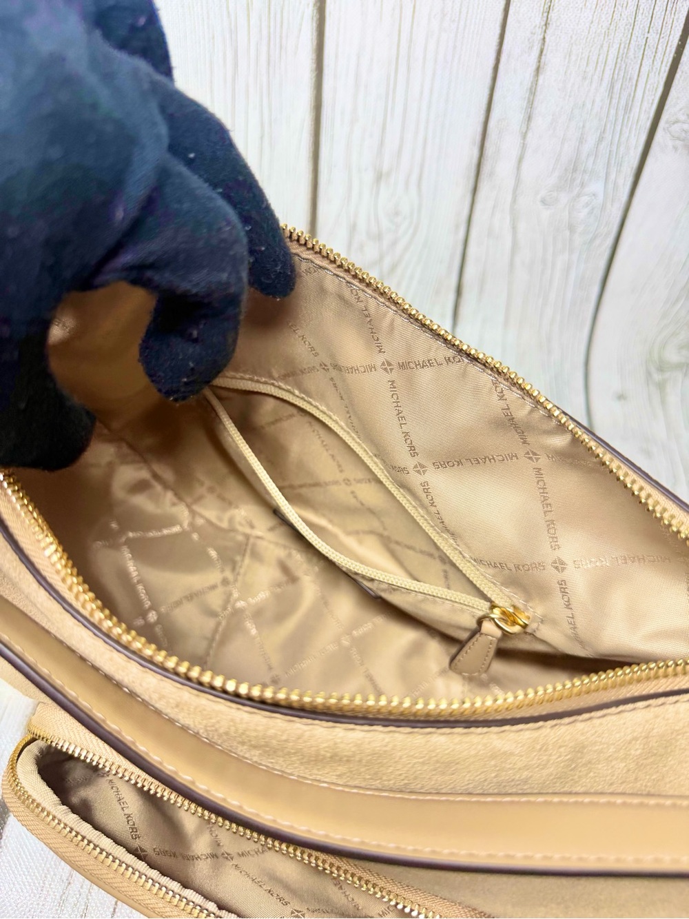 BRAND NEW Michael Kors Camel Merritt Medium Suede Convertible Shoulder Bag - Picture 13 of 14